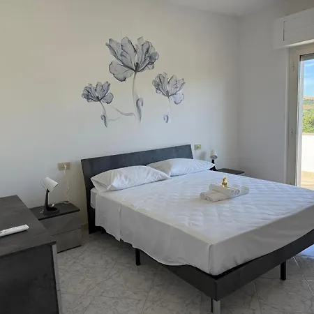 Casa Dulce Casa - Bright Flat With Balcony 2 Baths 2 Beds Scafa